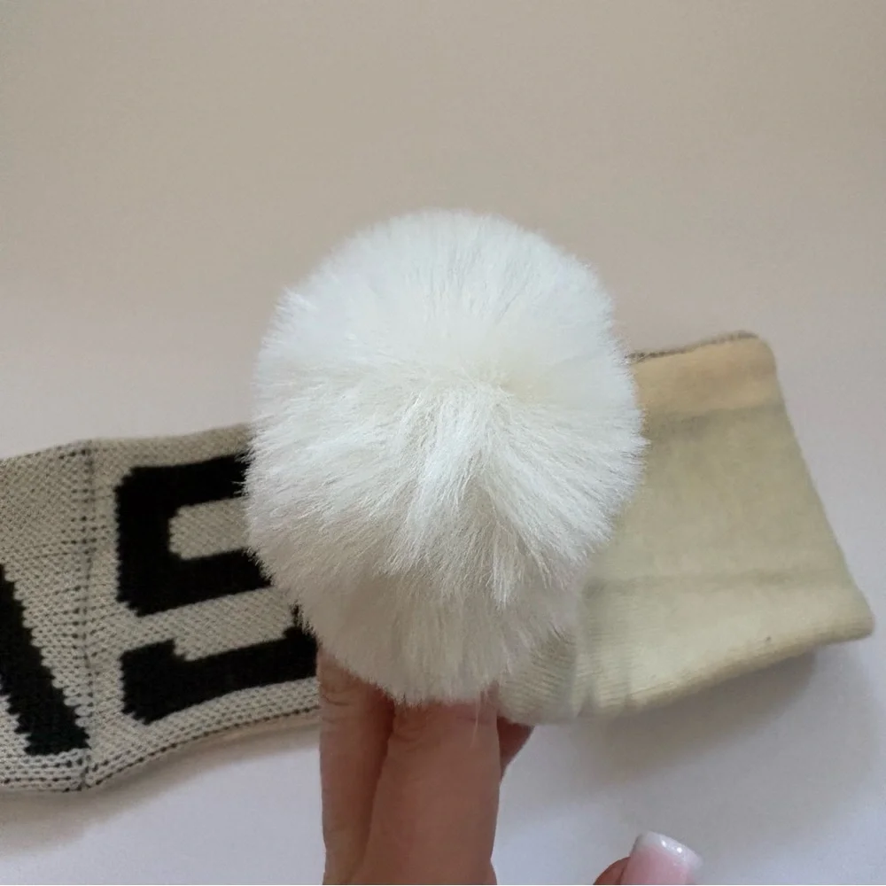 Max Bone Aspen Dog Scarf Beige Nude Black Size Medium Pom Pom Winter Outfit Soft